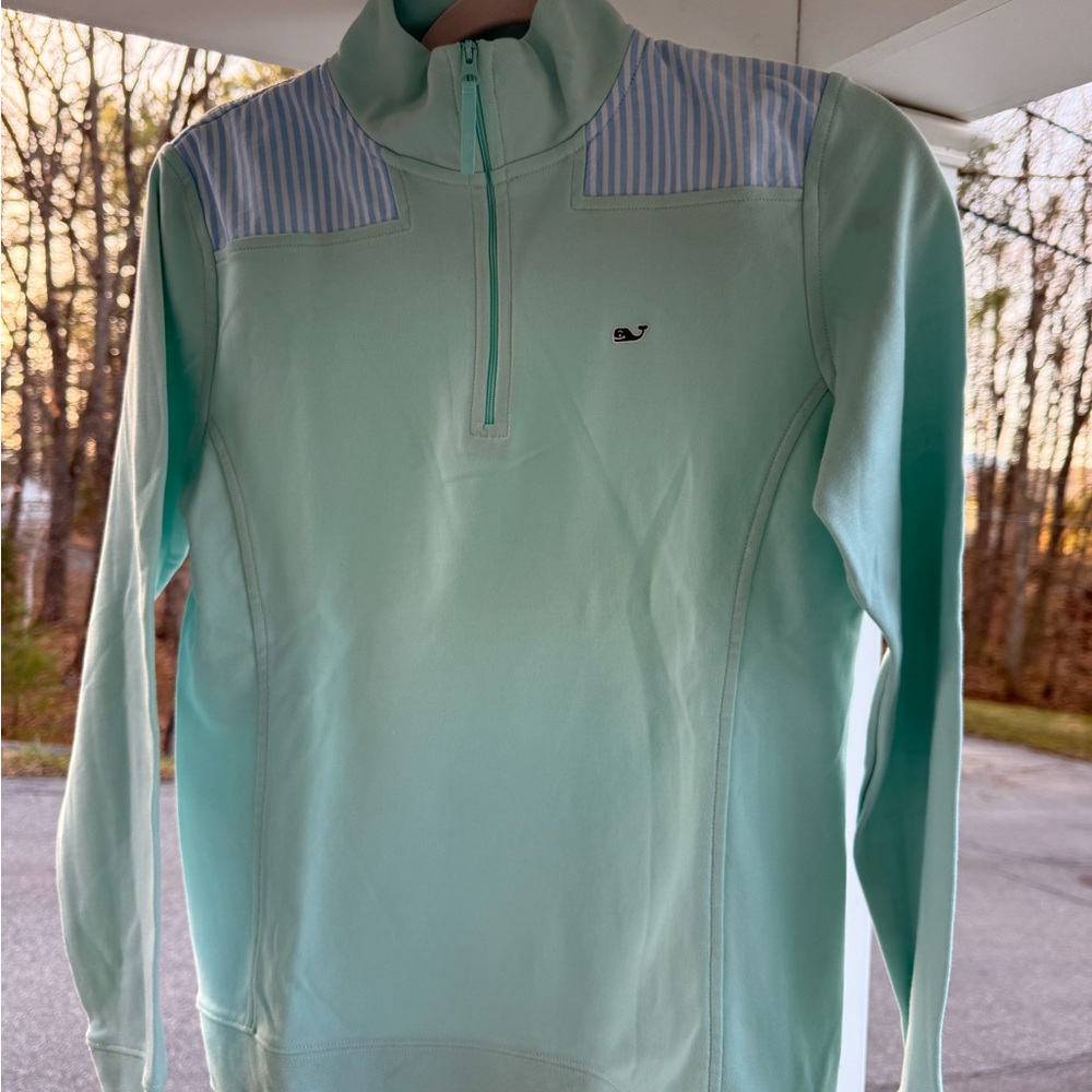 Vineyard Vines women’s Mint Green top